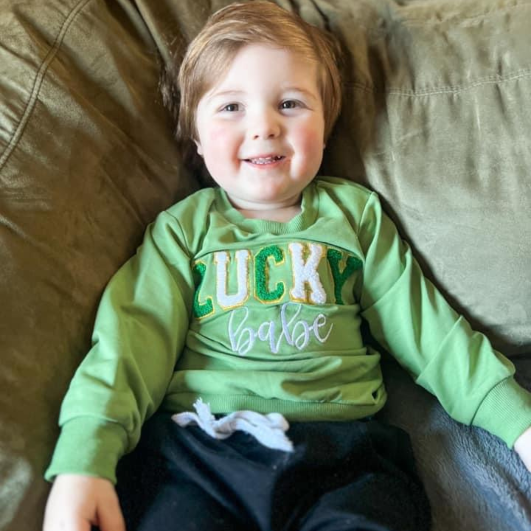 Lucky Babe Pullover