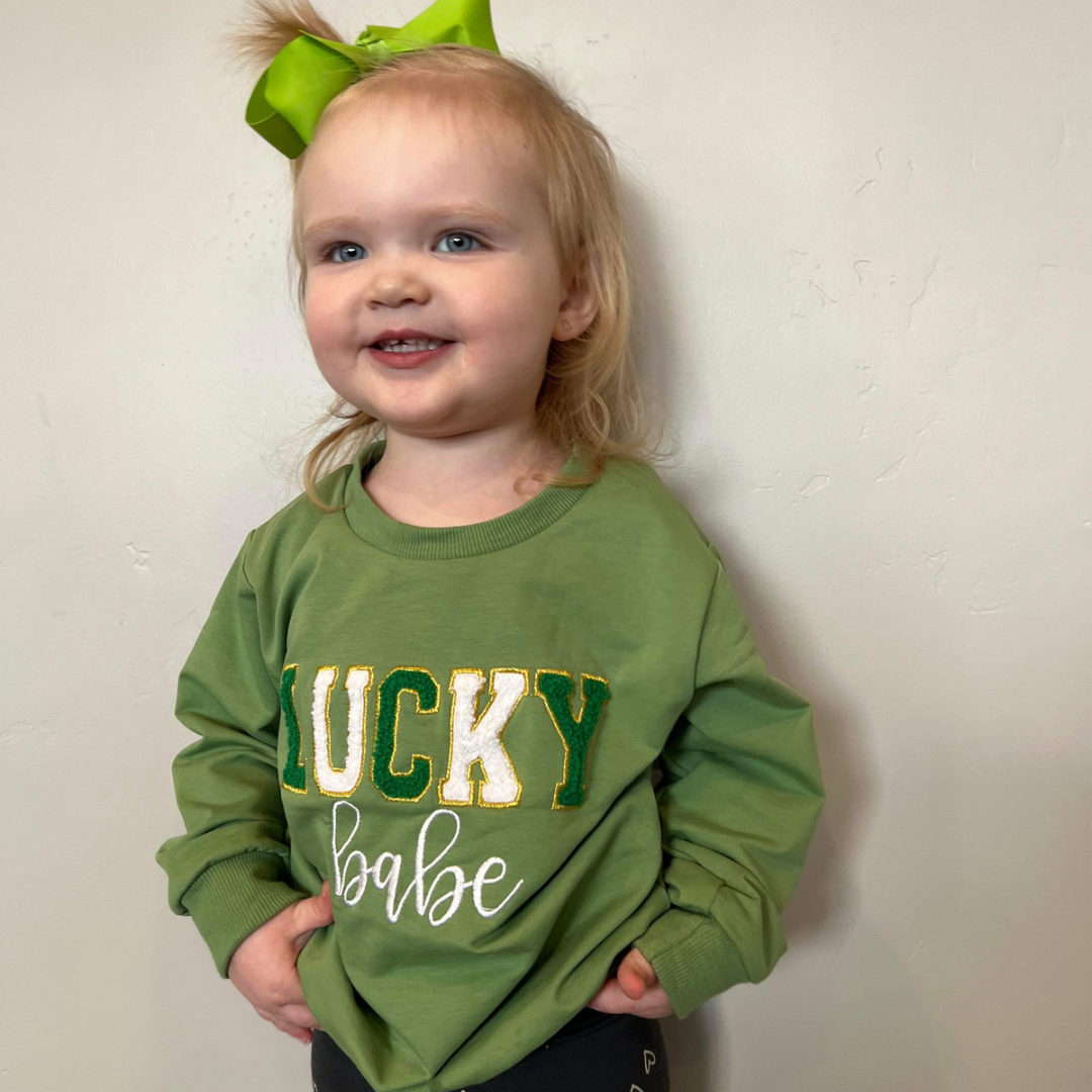 Lucky Babe Pullover