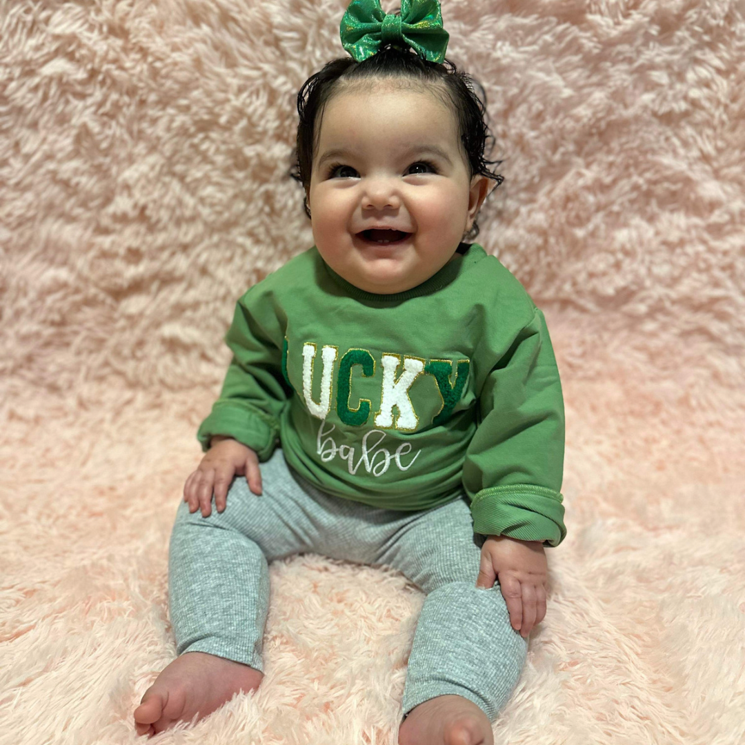 Lucky Babe Pullover